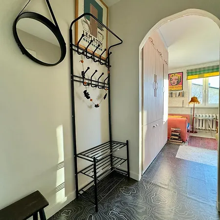 Little London Boutique With Netflix, Location In Old Town Apartment Narva