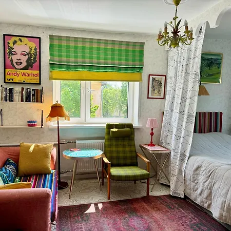 Apartment Little London Boutique With Netflix, Location In Old Town
