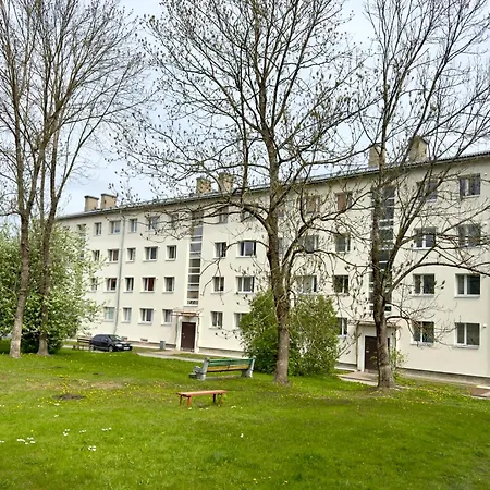 Apartment Little London Boutique With Netflix, Location In Old Town Narva