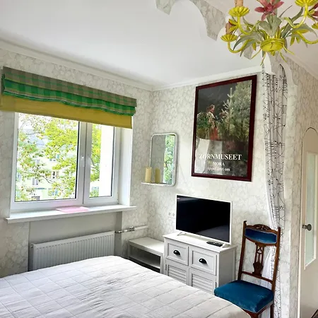 Little London One Boutique Netflix Tv Old Town *