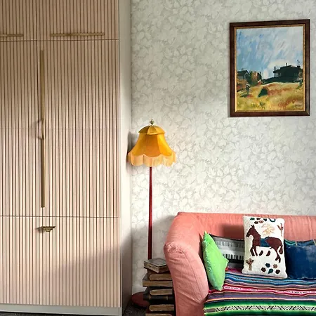 Little London One Boutique Netflix Tv Old Town Apartamento Narva