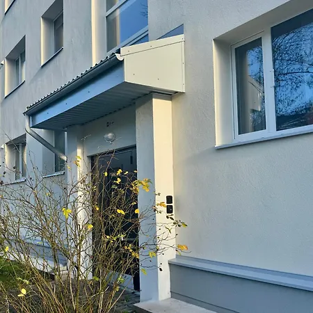 Little London One Boutique Netflix Tv Old Town Narva