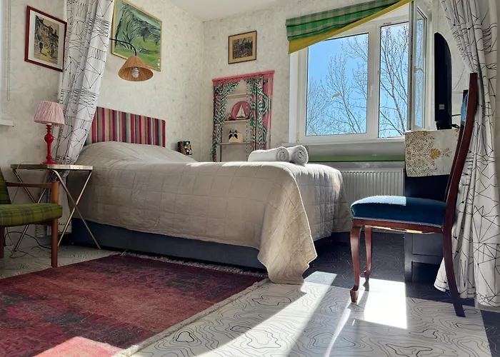 Little London One Boutique Netflix Tv Old Town *