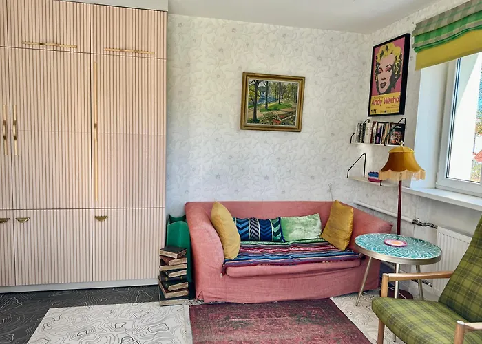 Little London One Boutique Netflix Tv Old Town *